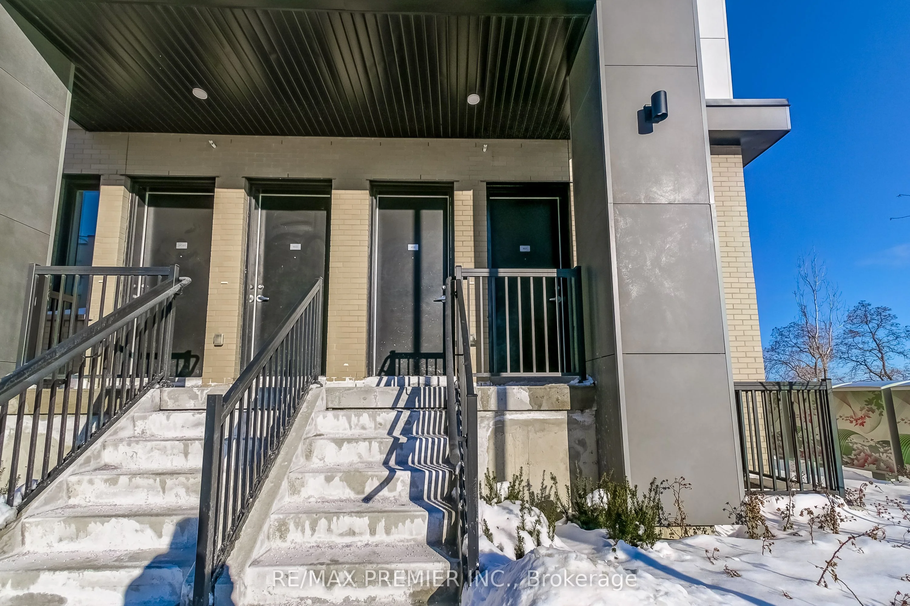 Condo Townhouse in Richmond Hill