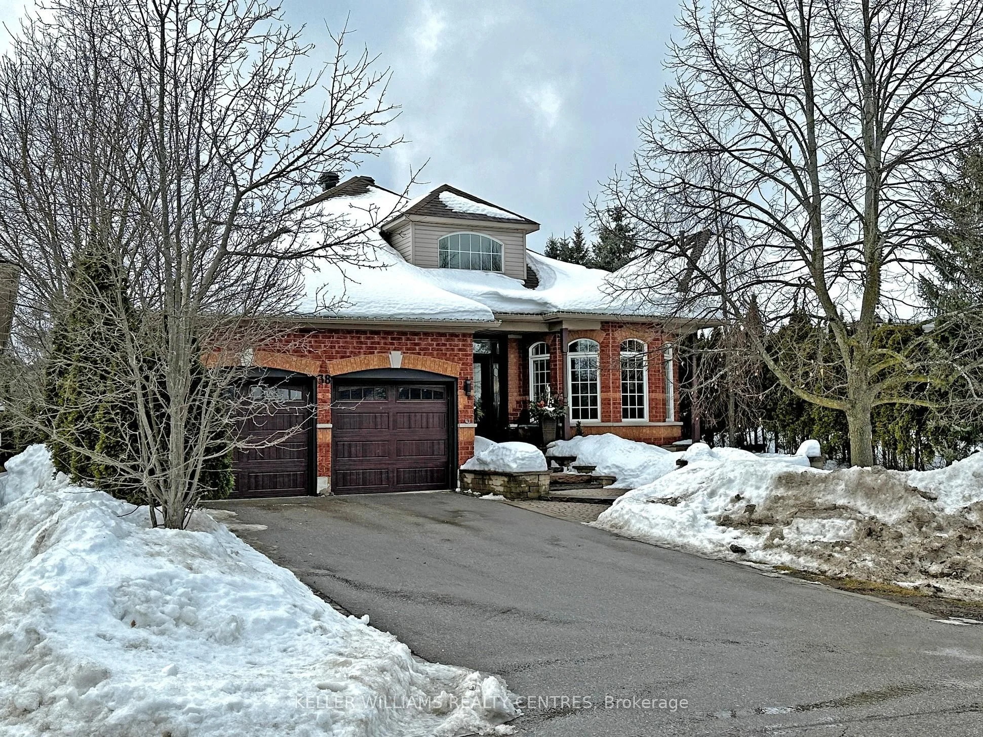 Detached in Aurora