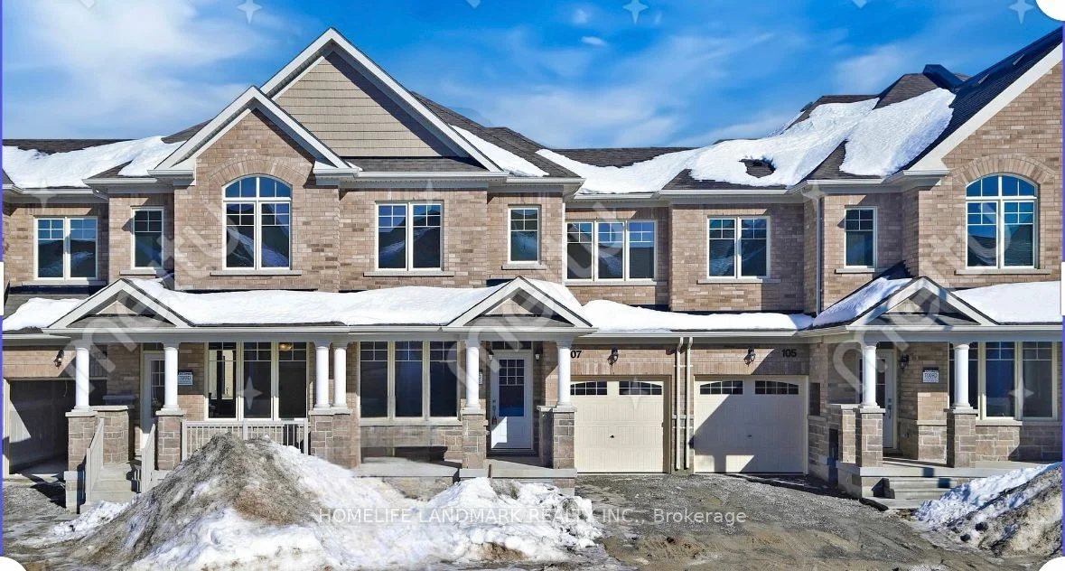 Att/Row/Townhouse in East Gwillimbury