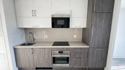 Condo Apartment in Markham