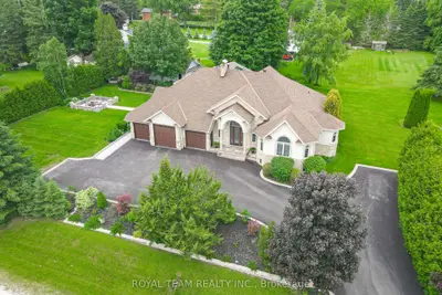 Detached in Bradford West Gwillimbury