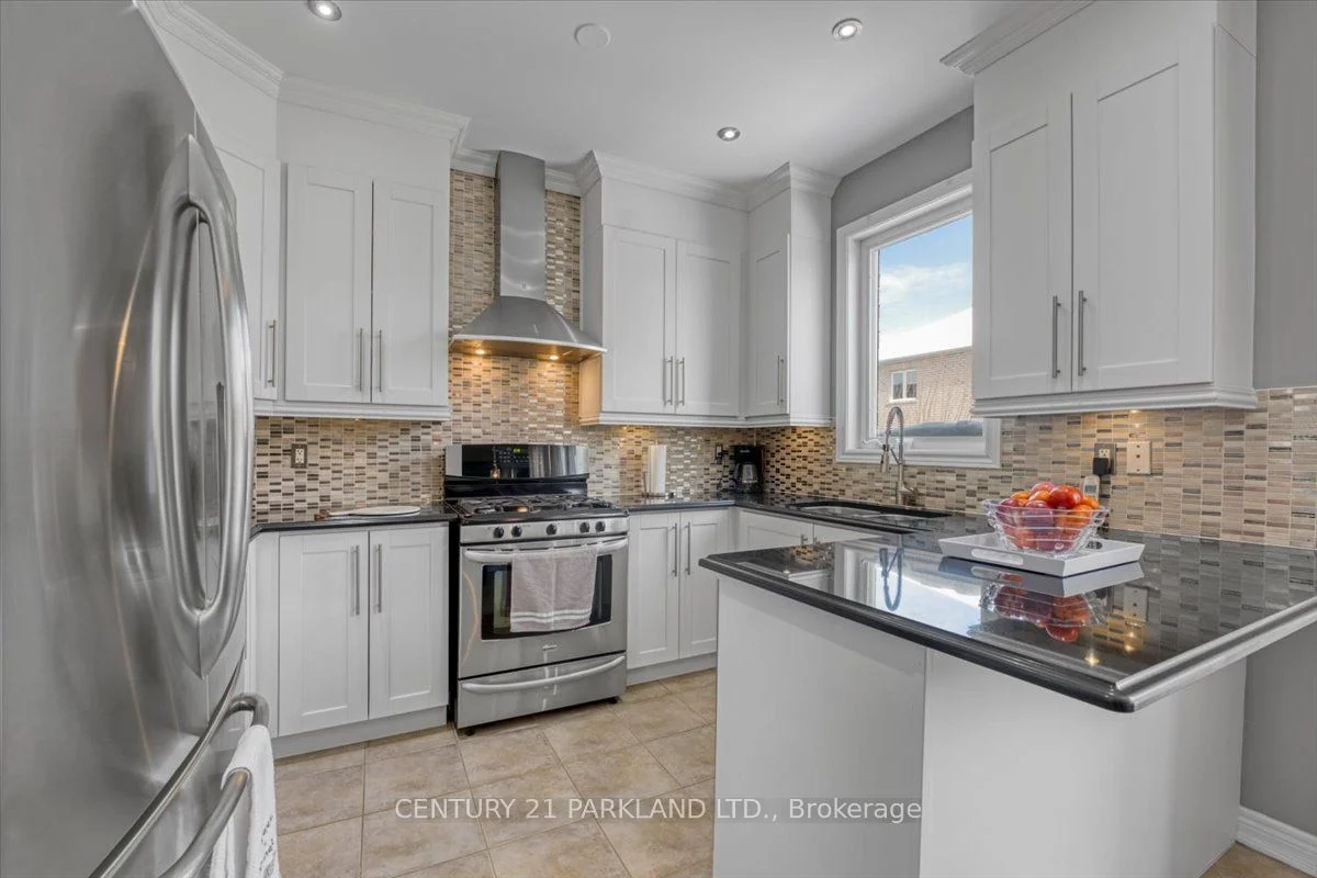 17 Bowkett Drive, Richmond Hill, ON L4E 0J8