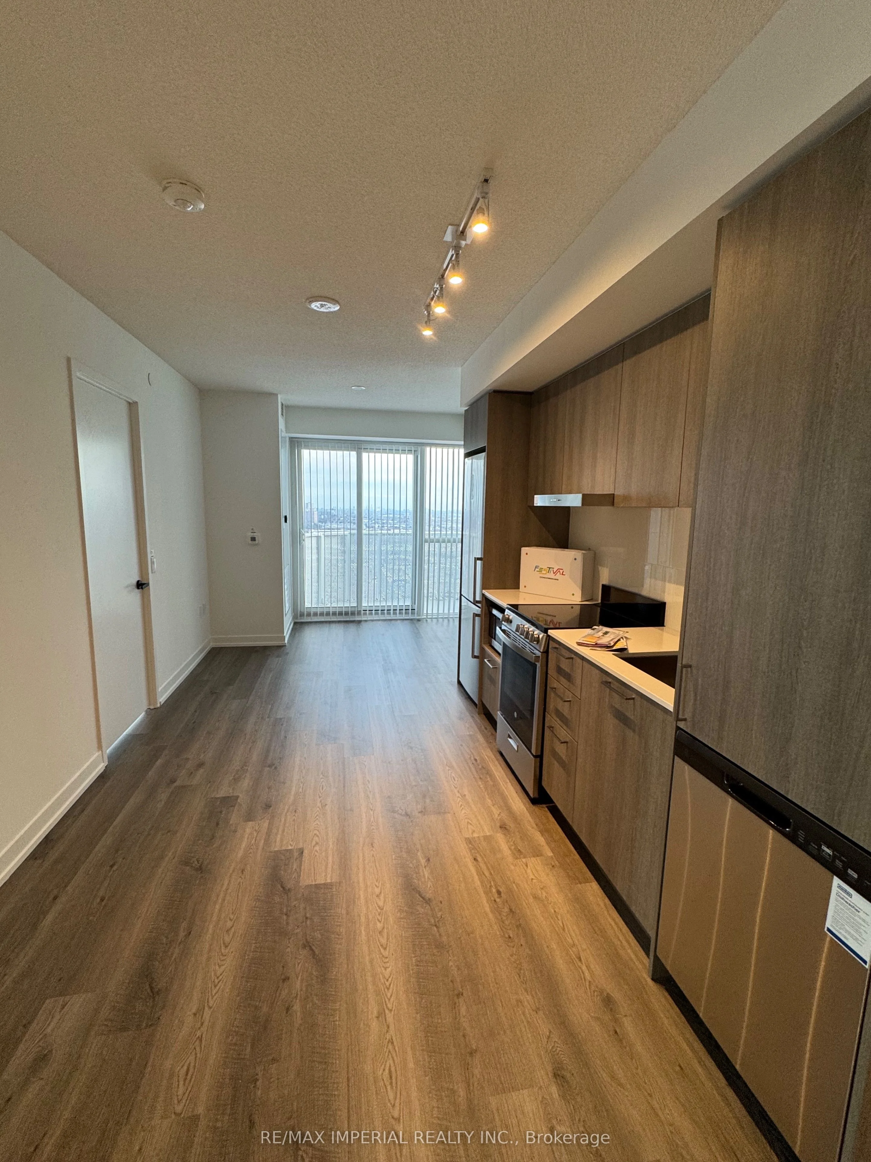 195 Commerce Street 2603, Vaughan, ON L4K 0P9