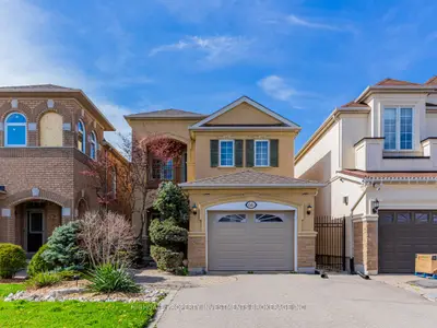 Detached in Vaughan