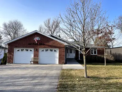 Detached in East Gwillimbury