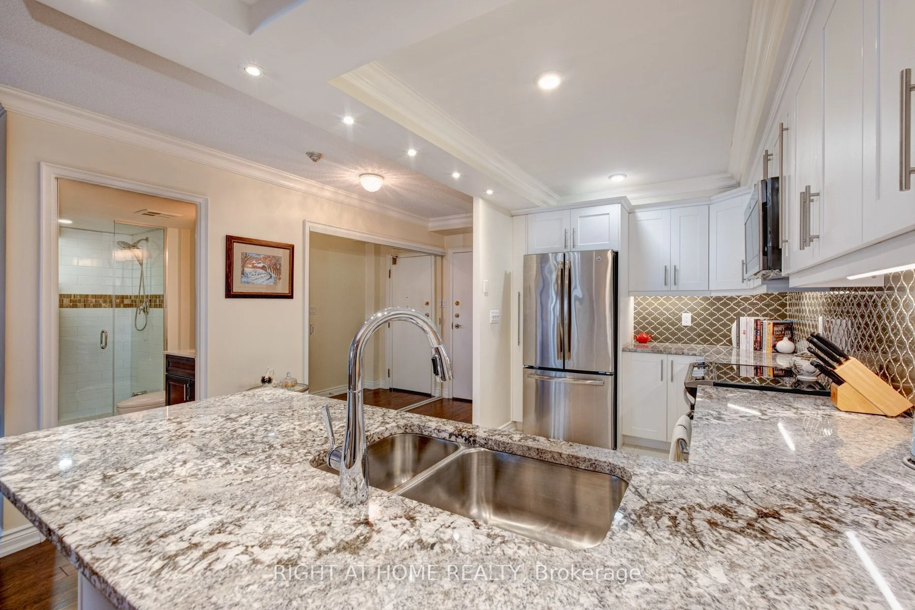 Condo Apartment in Markham