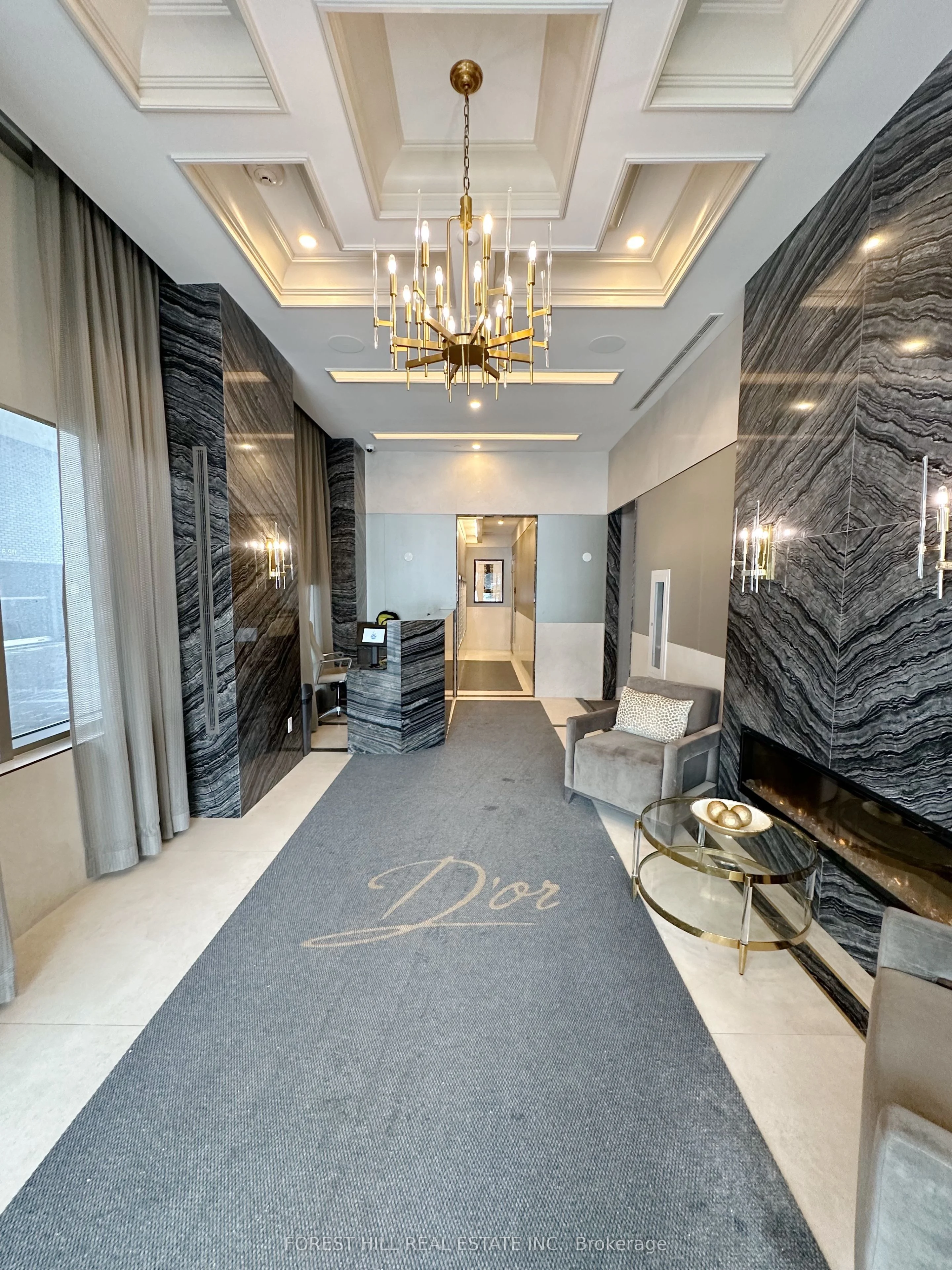 Condo Apartment in Vaughan