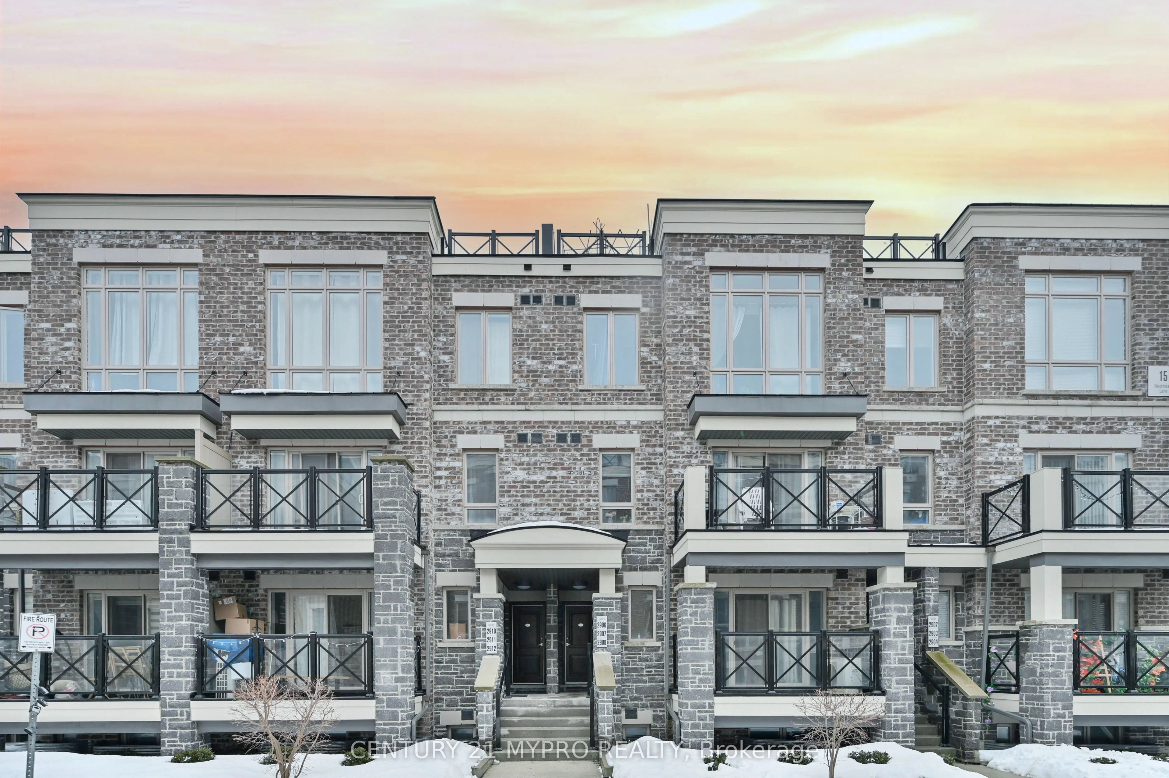 Condo Townhouse in Markham