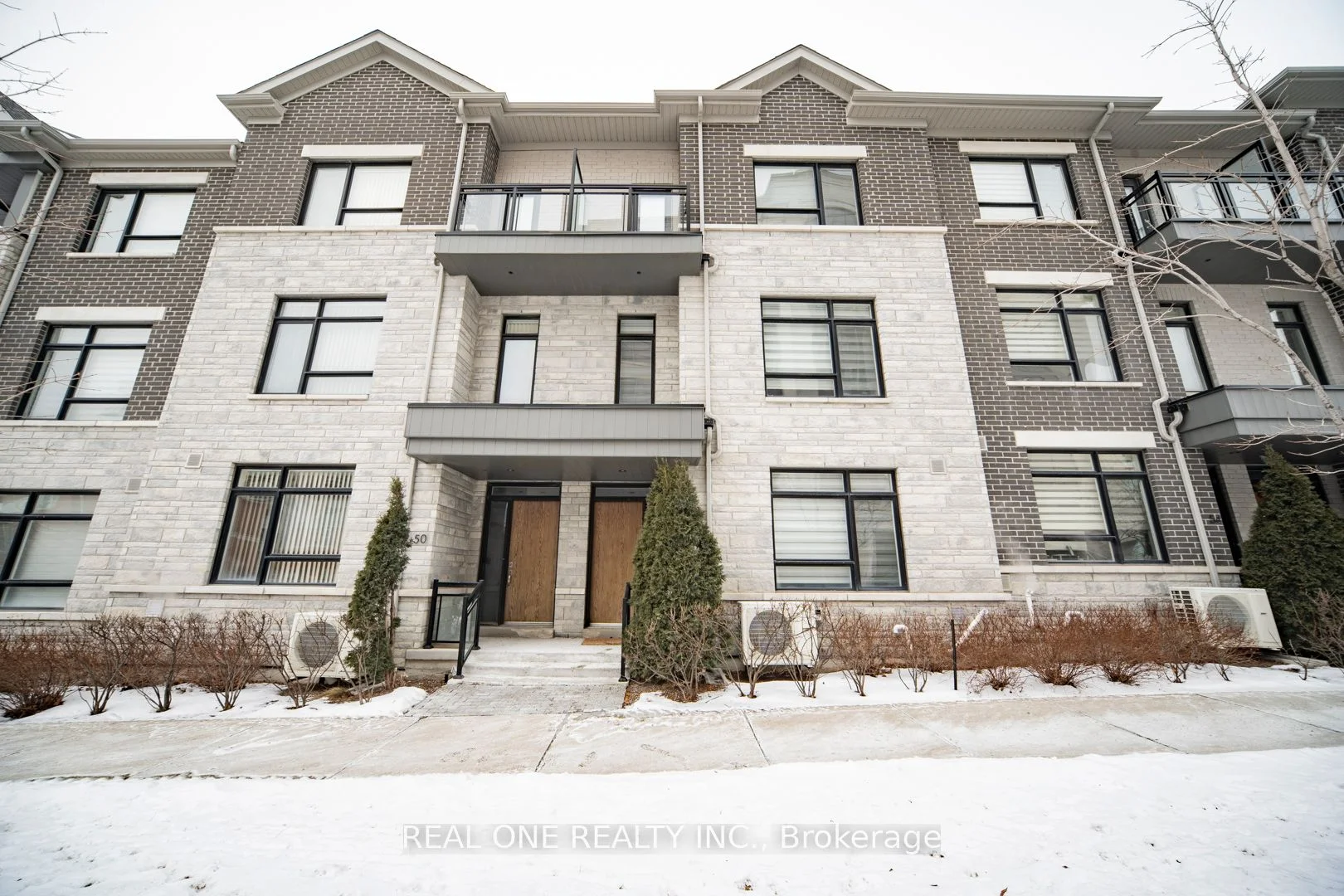 Condo Townhouse in Markham