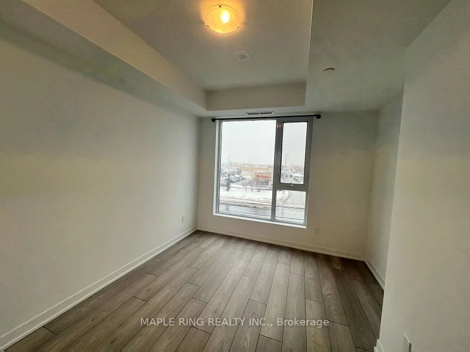 10 Abeja Street 323, Vaughan, ON L4K 0R4