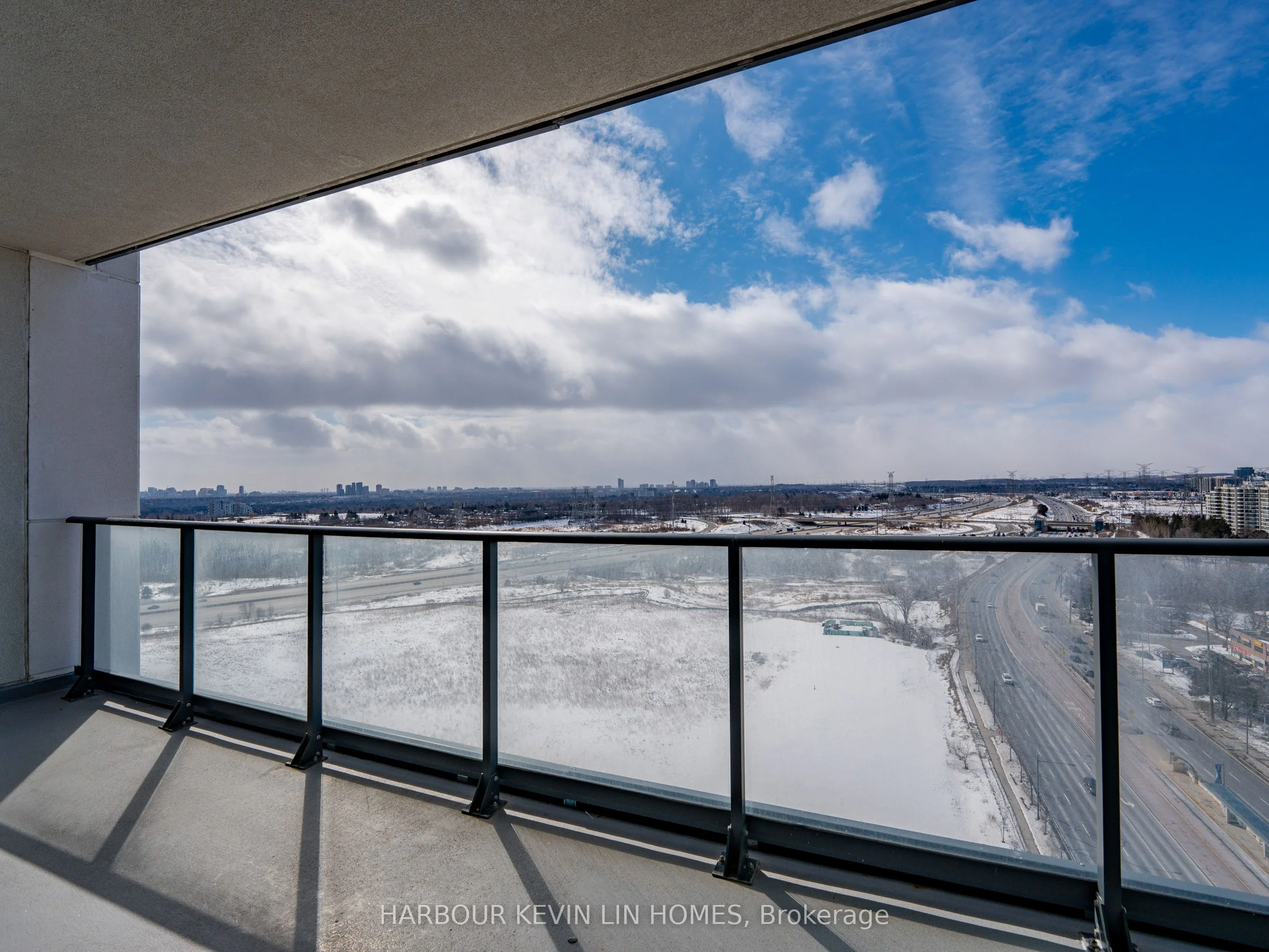 12 Gandhi Lane 1911, Markham, ON L3T 0G8