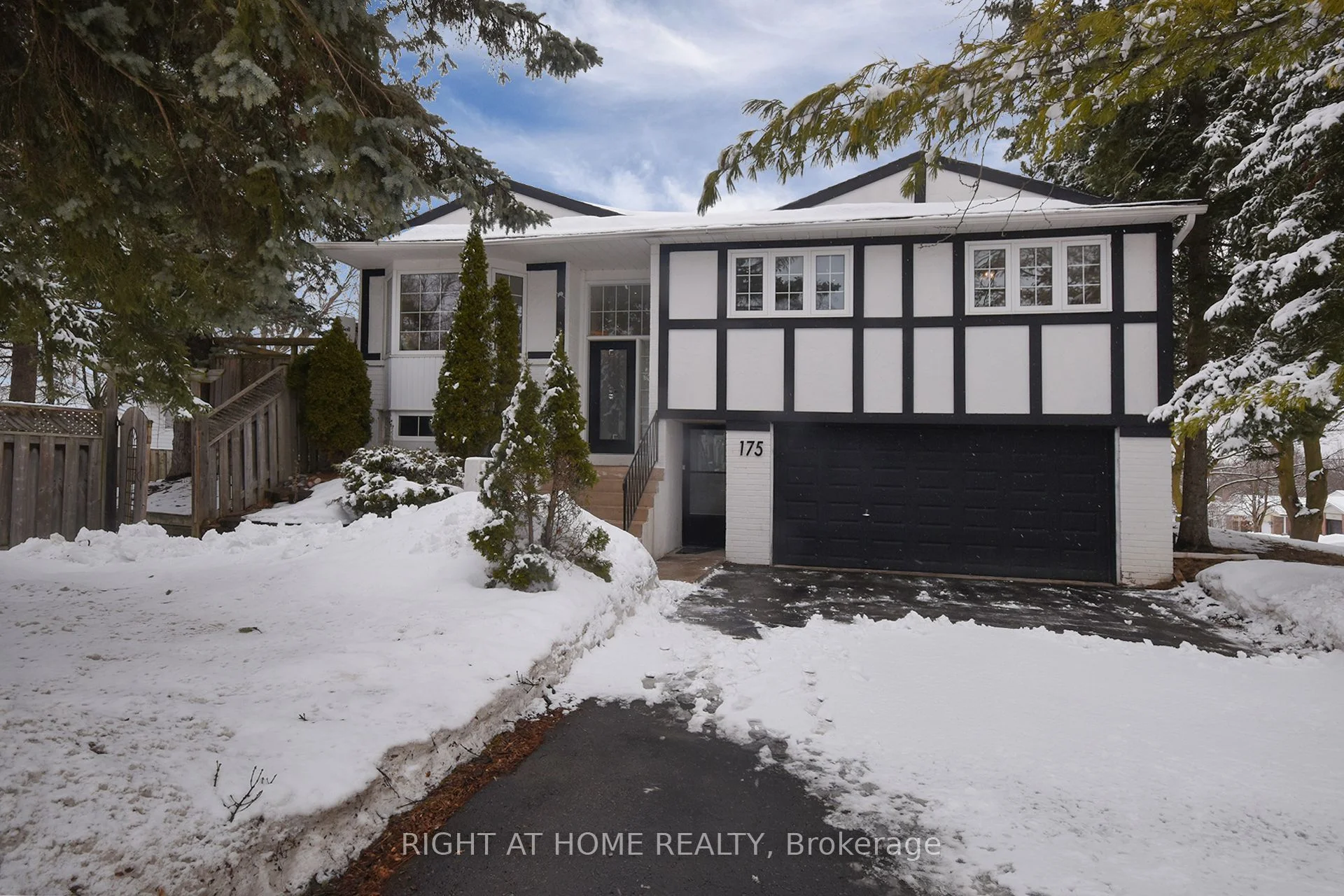 Detached in Newmarket