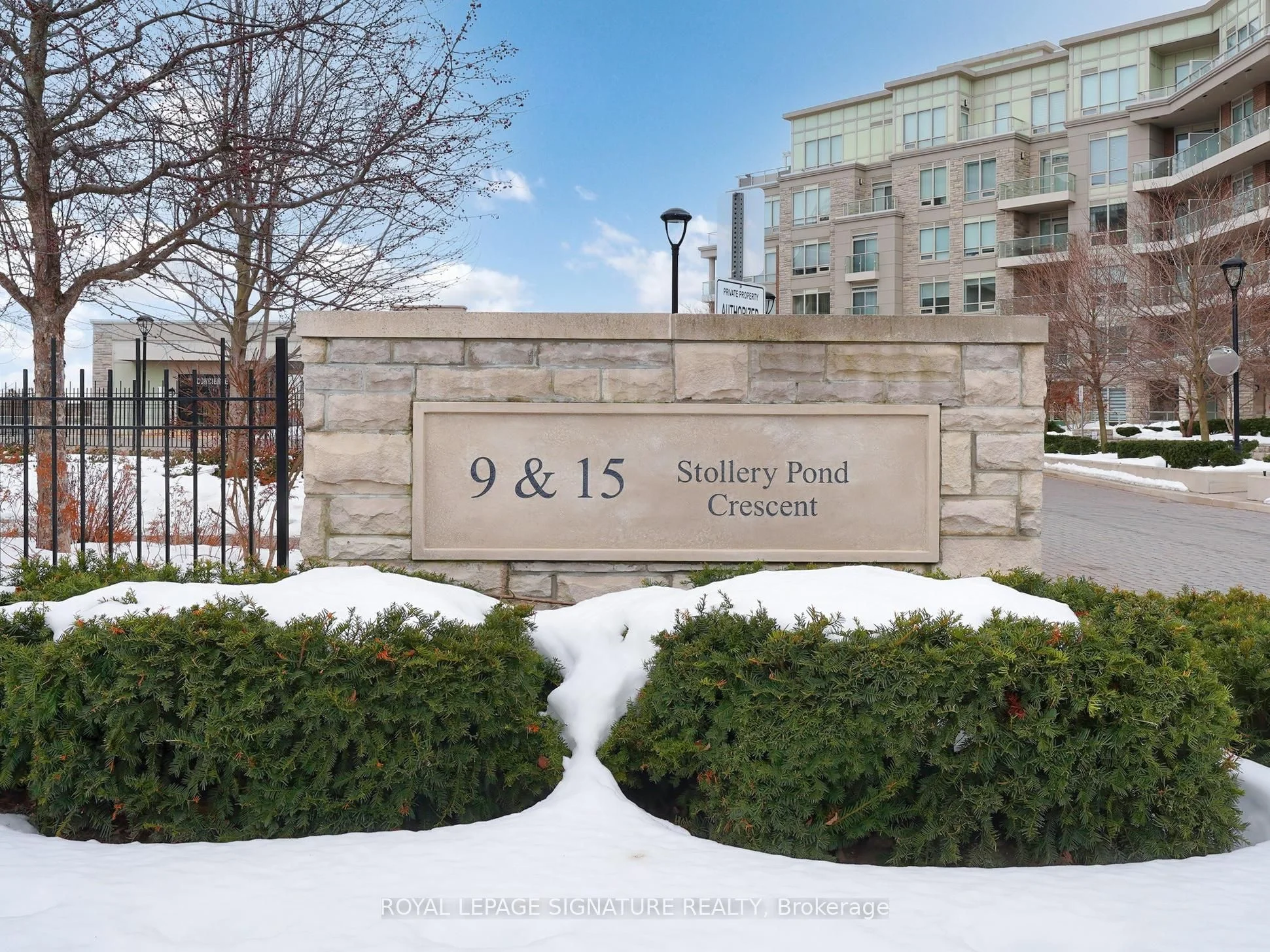 Condo Apartment in Markham