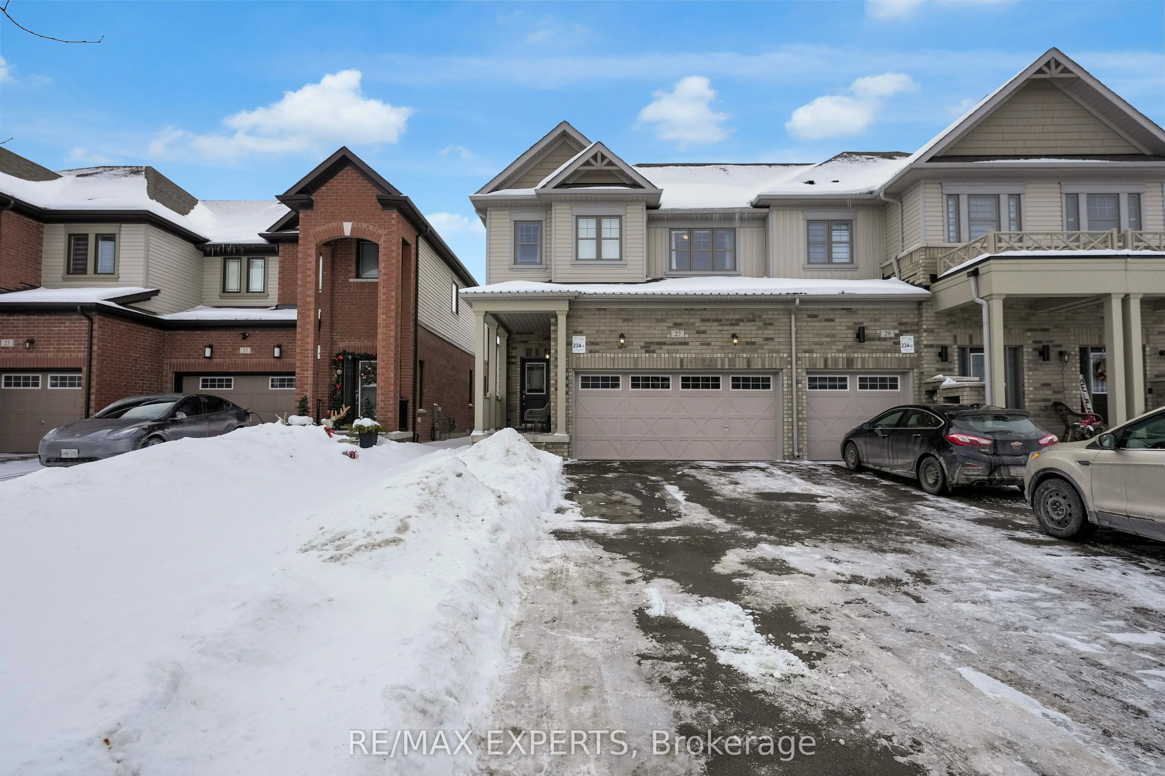 Att/Row/Townhouse in New Tecumseth