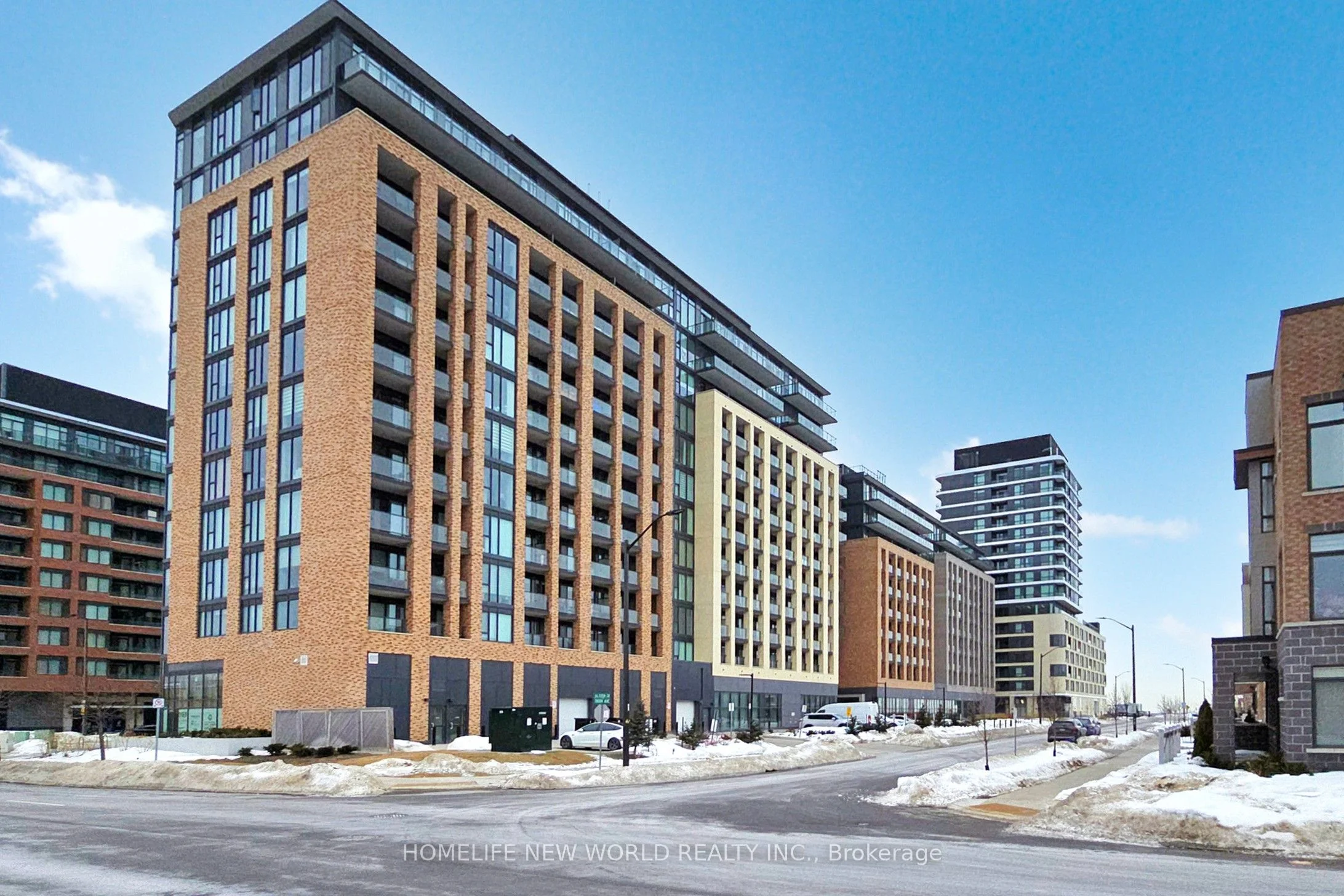 Condo Apartment in Vaughan