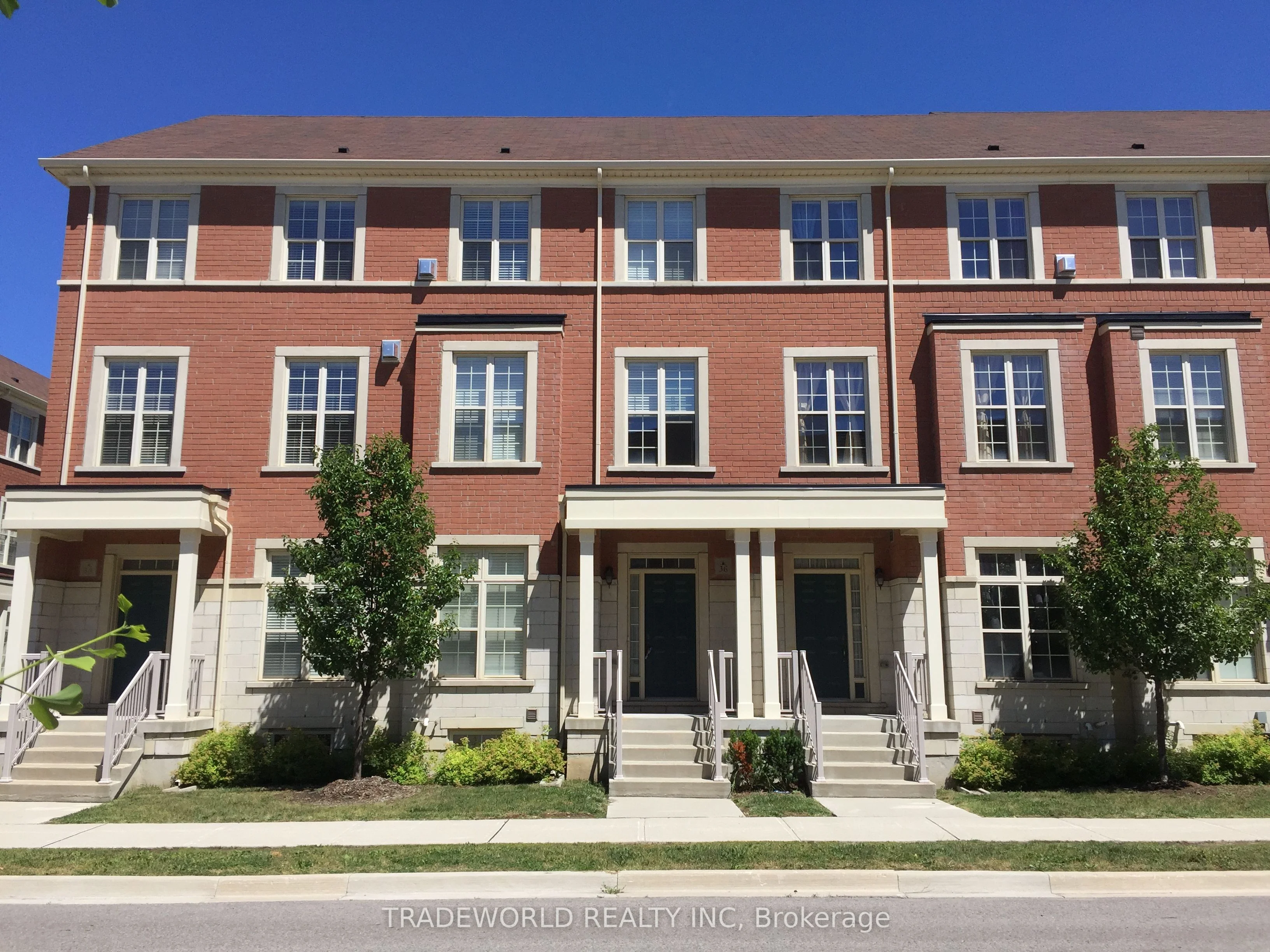 Att/Row/Townhouse in Markham