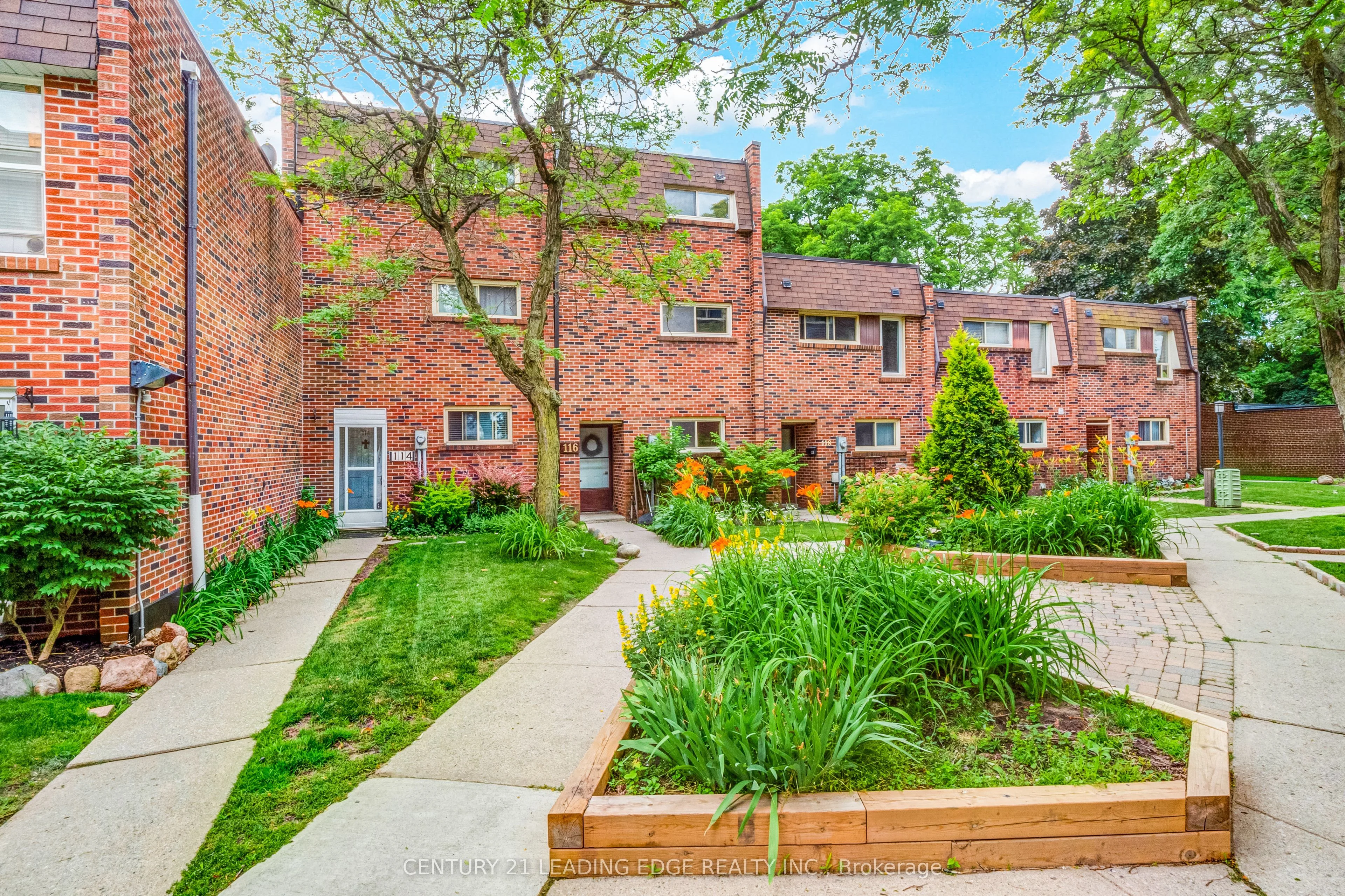 Condo Townhouse in Markham