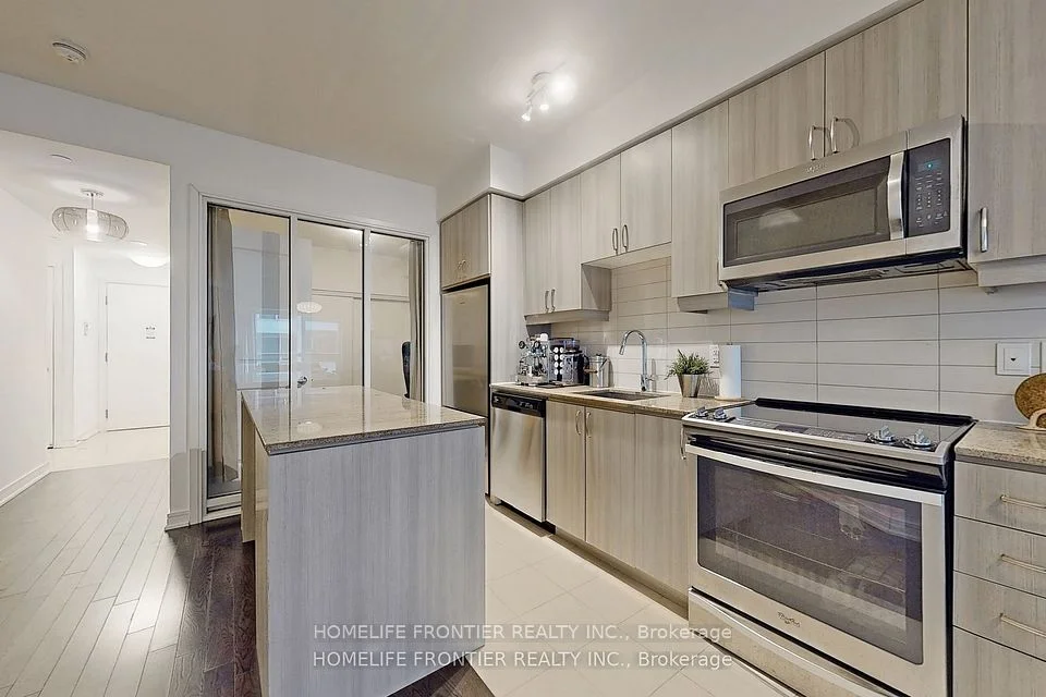9205 Yonge Street 211NE, Richmond Hill, ON L4C 1V5
