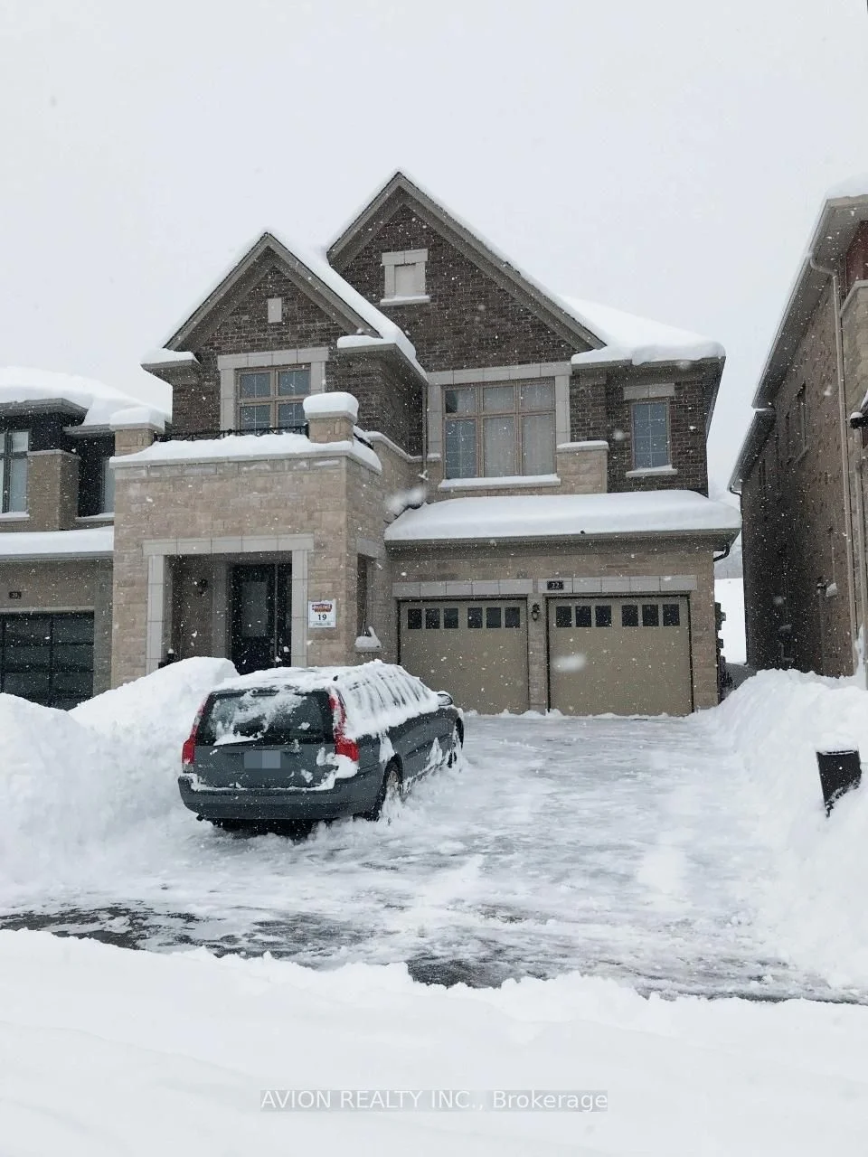 Detached in East Gwillimbury