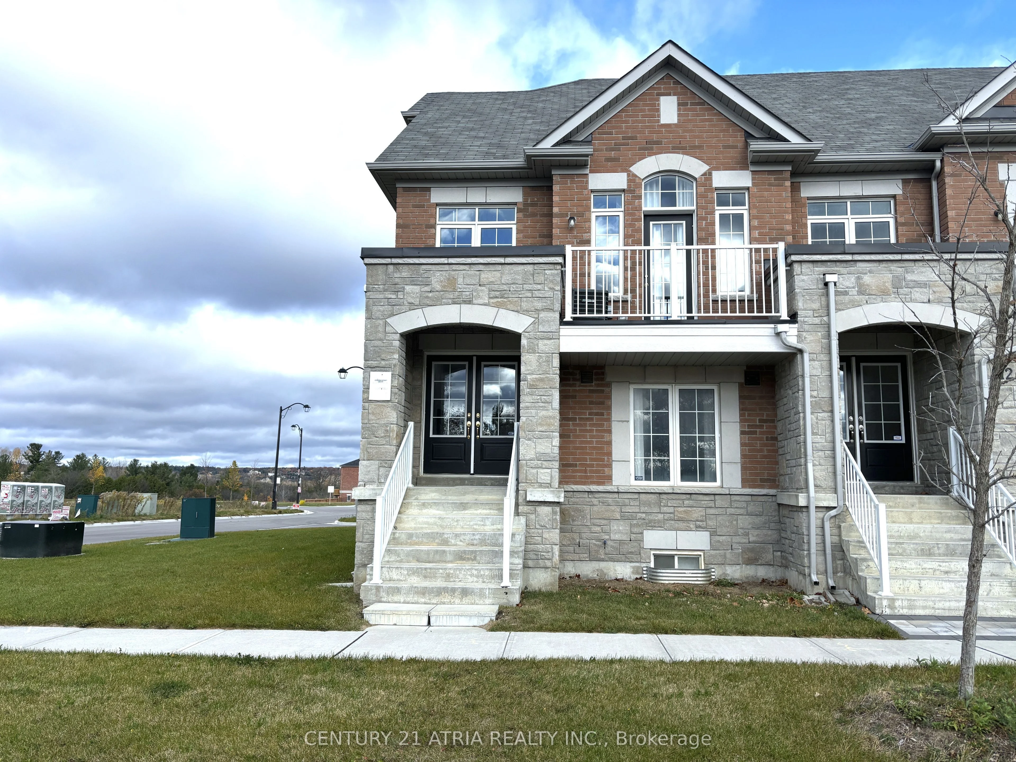 74 Mcalister Avenue, Richmond Hill, On L4s 0l2