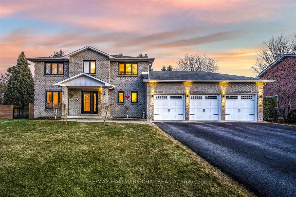 Detached in East Gwillimbury