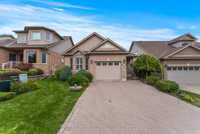 Detached Condo in New Tecumseth