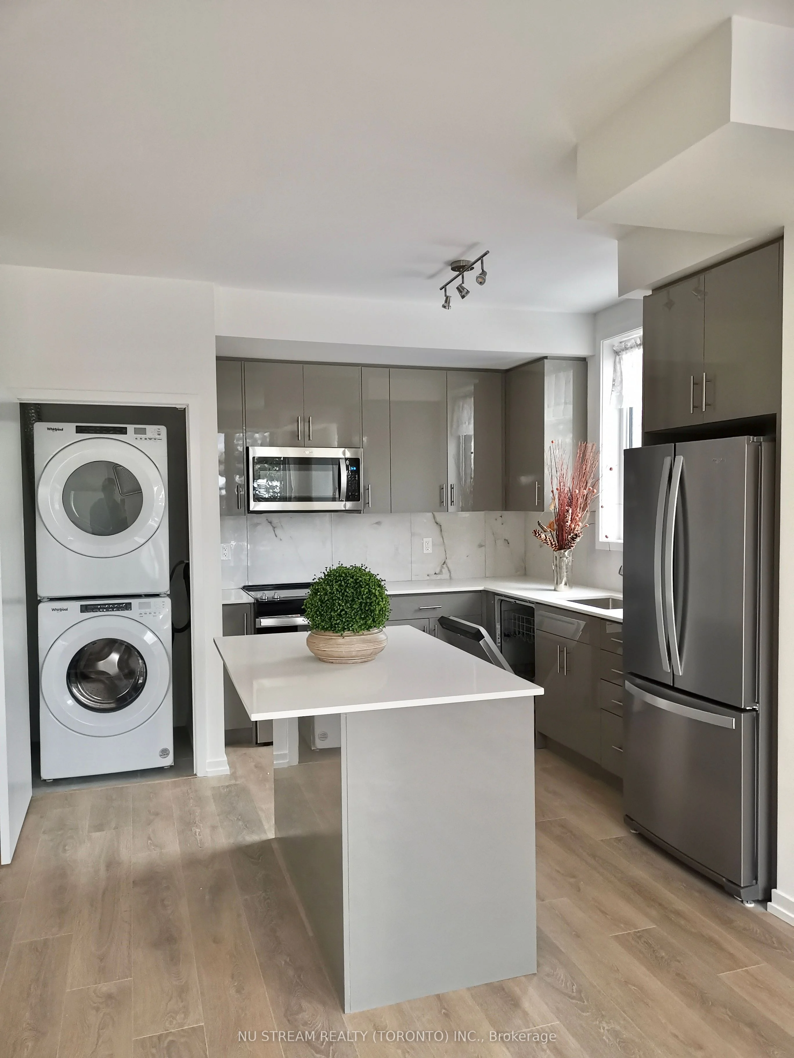 Condo Townhouse in Newmarket