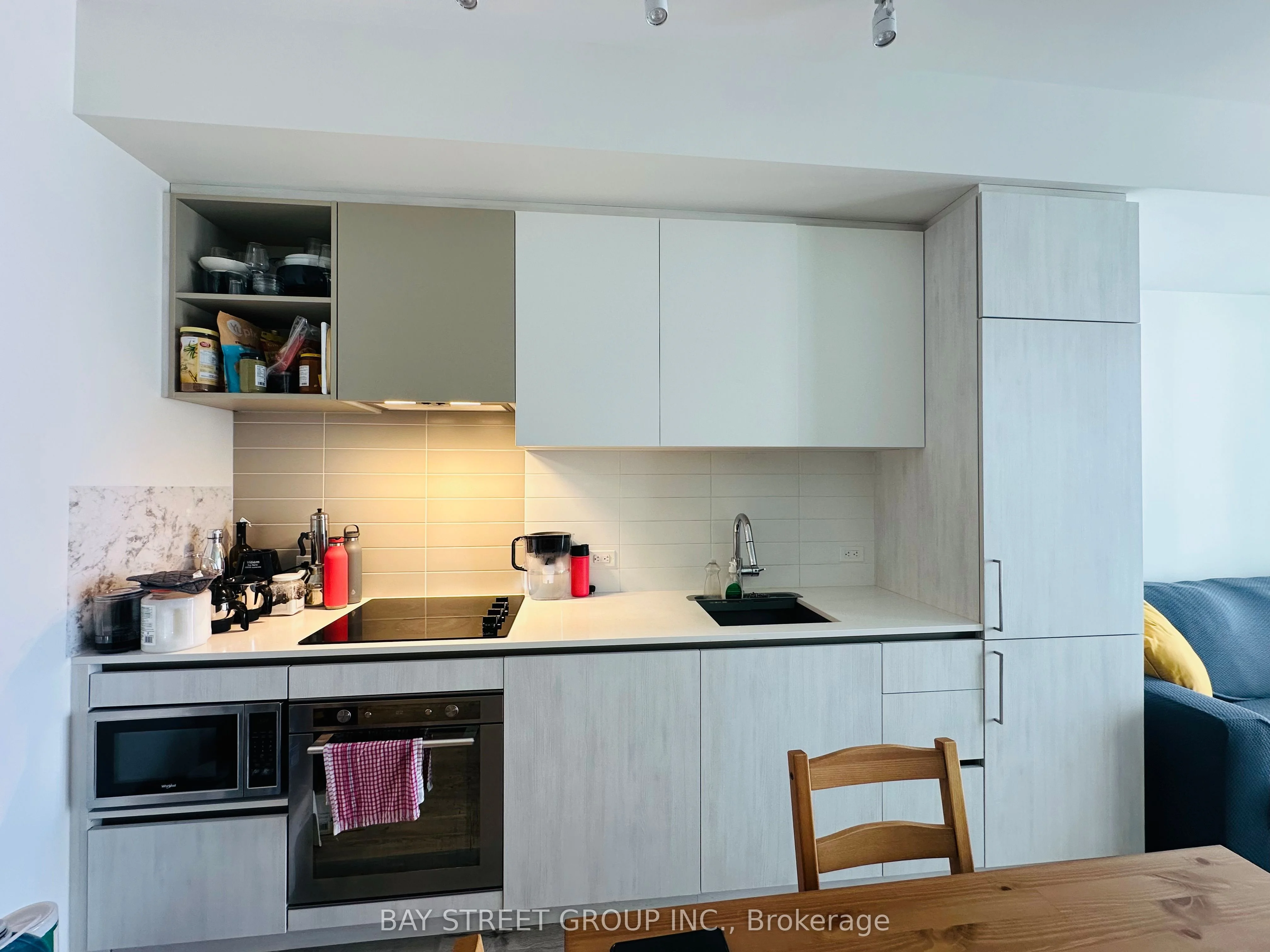 7890 Jane Street 2005, Vaughan, ON L4K 2M7