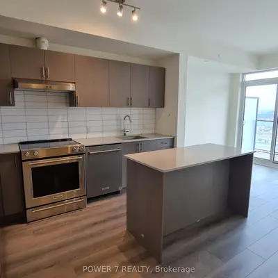 Condo Apartment in Vaughan