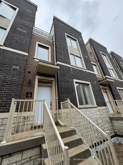 11 Almond Blossom Mews 136, Vaughan, On L4k 0n6