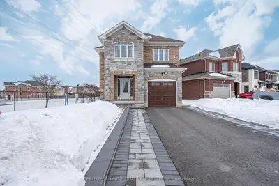 399 Rita's Avenue, Newmarket, On L3x 2n1