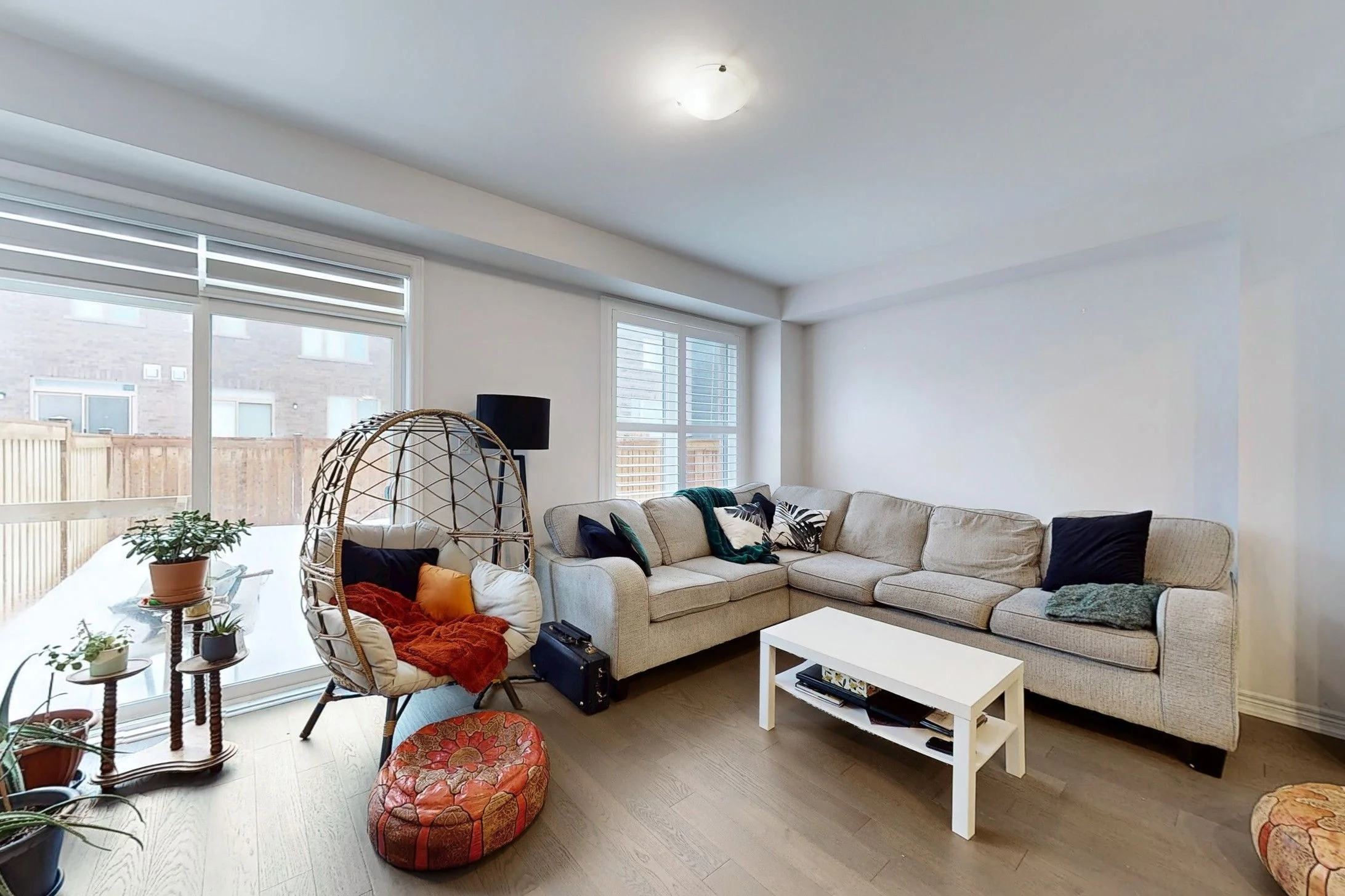 4 Frederick Taylor Way, East Gwillimbury, ON L0G 1M0