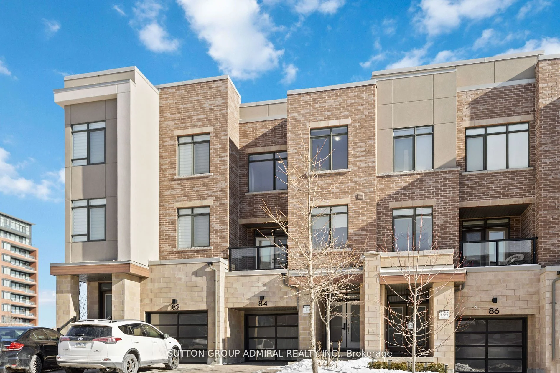 Att/Row/Townhouse in Vaughan