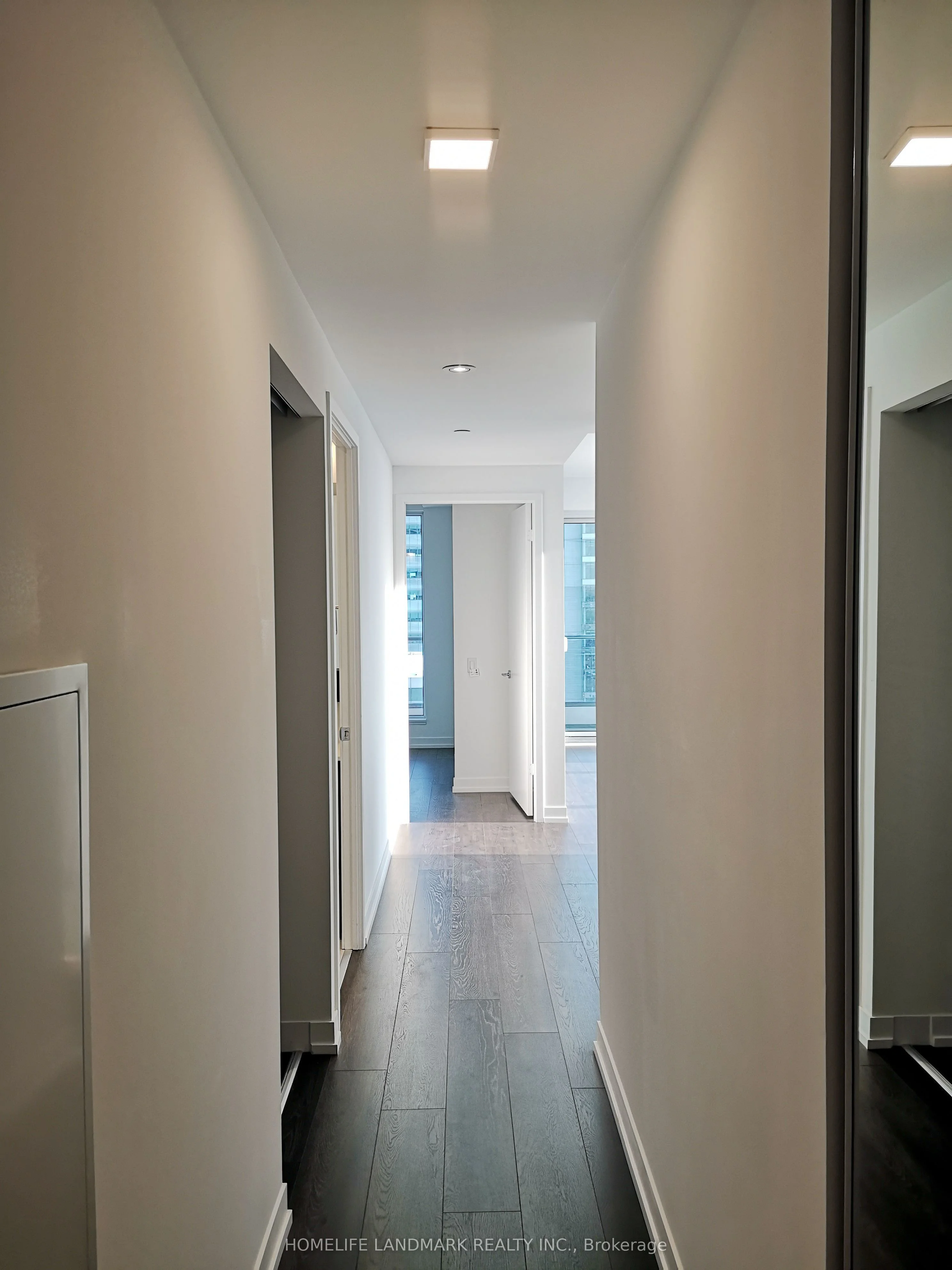 5 Buttermill Avenue 1709, Vaughan, ON L4K 0J5
