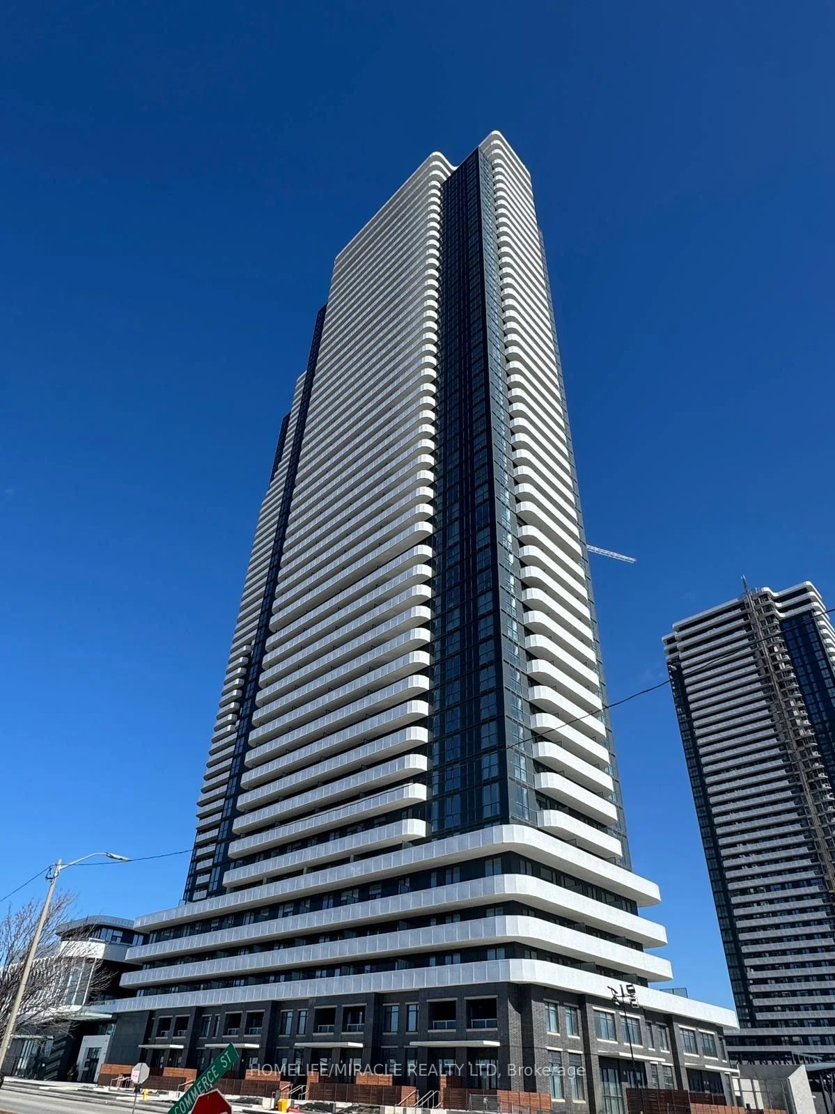 Condo Apartment in Vaughan