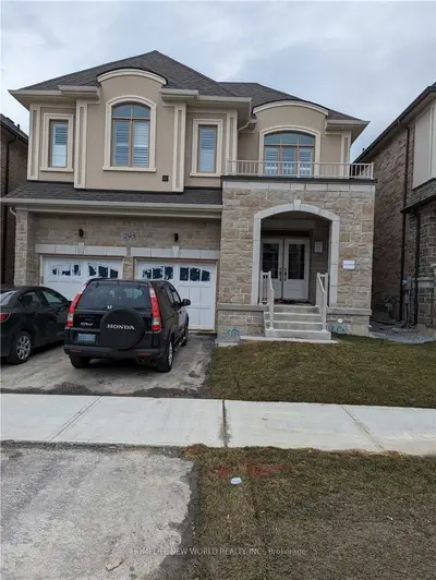 295 Danny Wheeler Boulevard, Georgina, On L4p 3t8