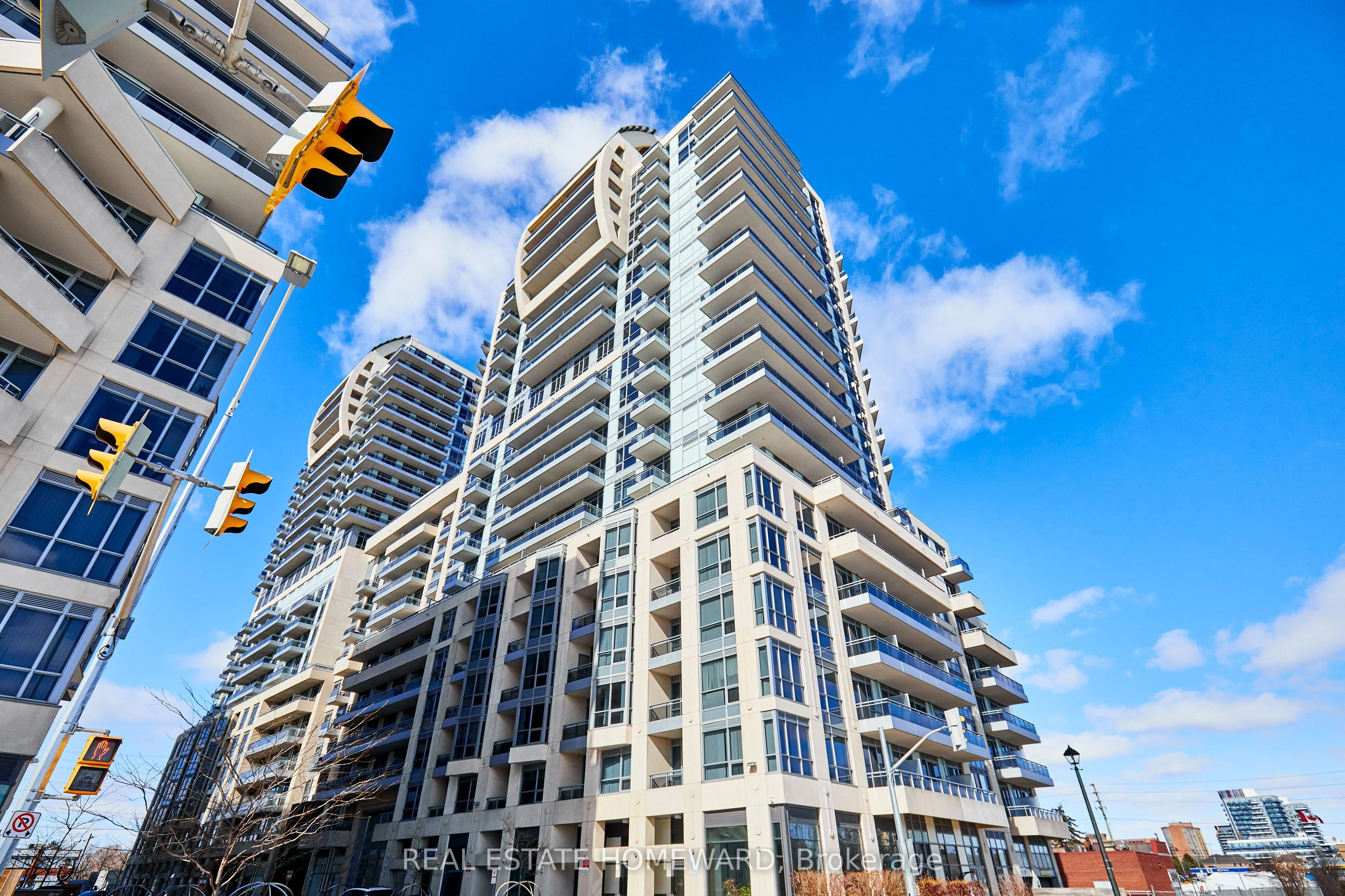 9201 Yonge Street 2207, Richmond Hill, On L4c 6z2