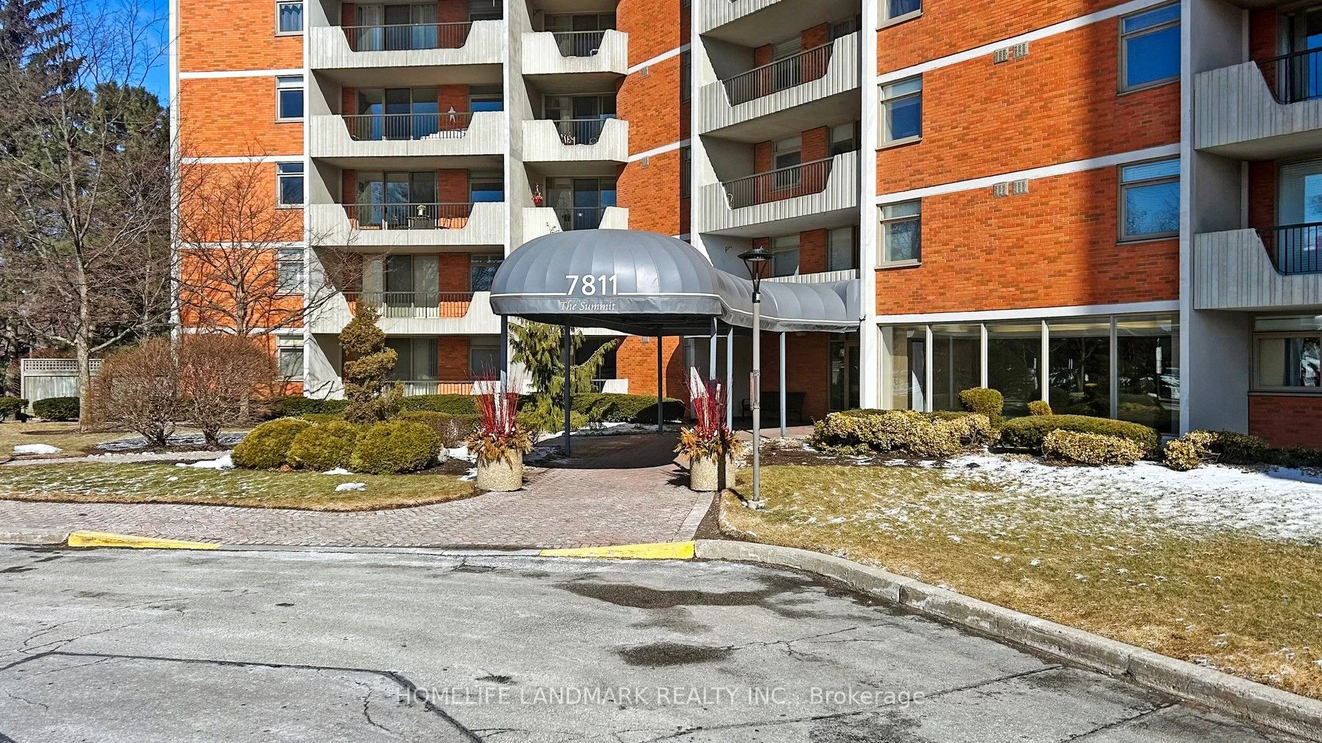 Condo Apartment in Markham