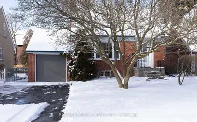 112 Lawrence Avenue, Richmond Hill, On L4c 1z3