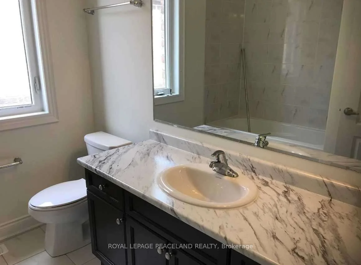 121 Hartney Drive, Richmond Hill, ON L4S 1N2