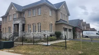 201 Eight Avenue, New Tecumseth, On L9r 1z6