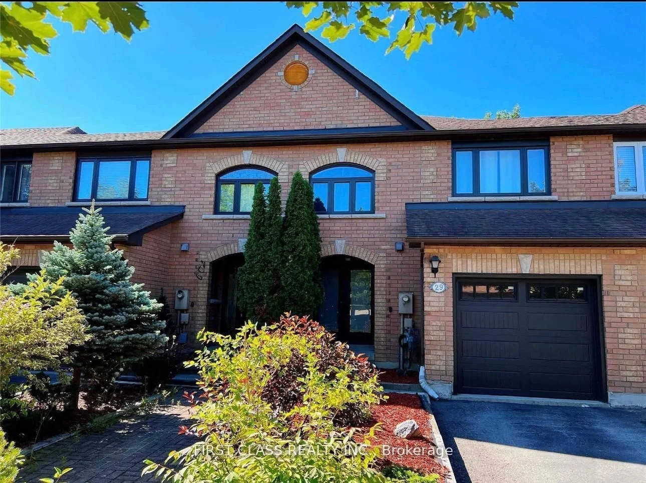 29 Mistleflower Court, Richmond Hill, On L4e 3t9
