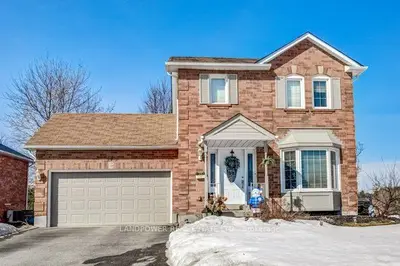Detached in East Gwillimbury