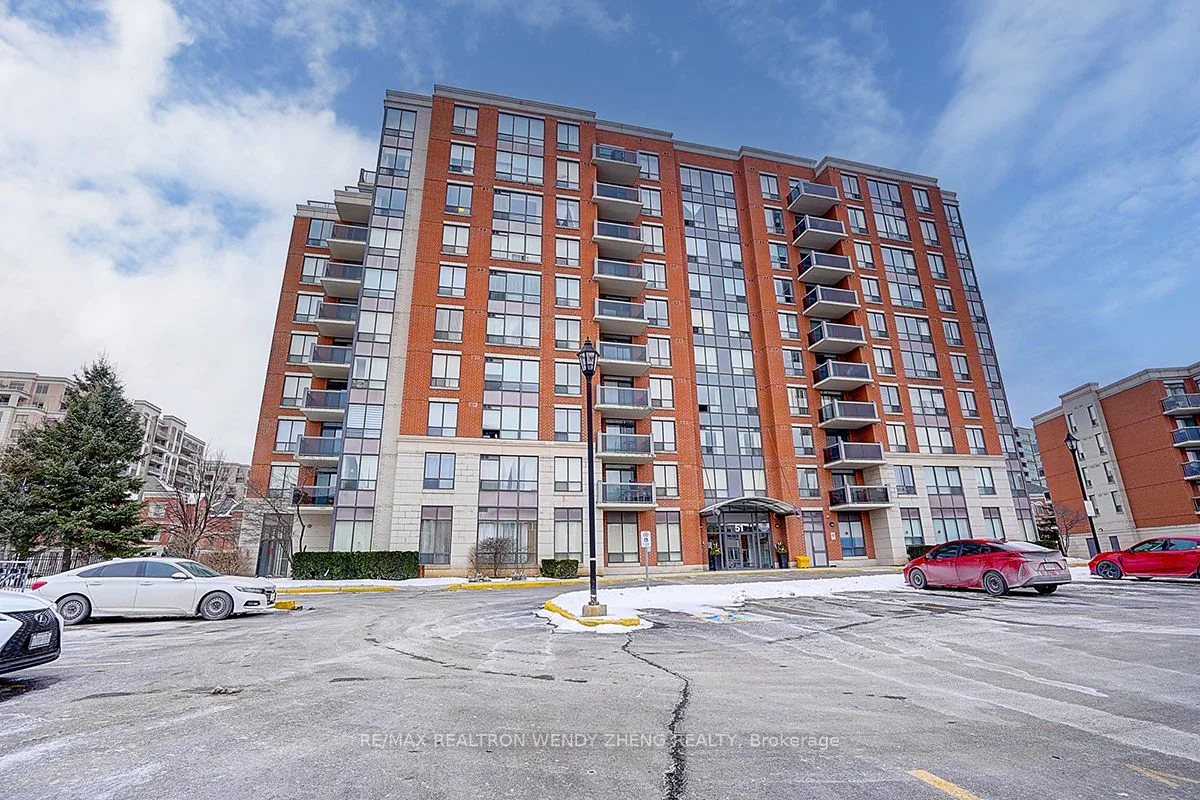 Condo Apartment in Markham