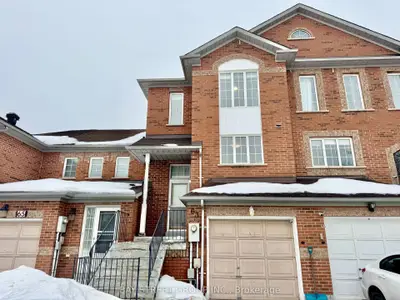 Att/Row/Townhouse in Vaughan