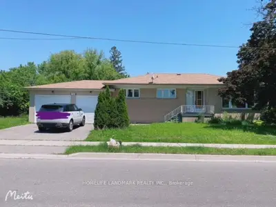 Detached in Richmond Hill