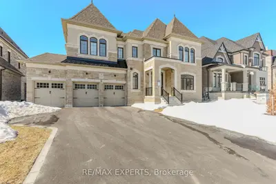 Detached in Vaughan