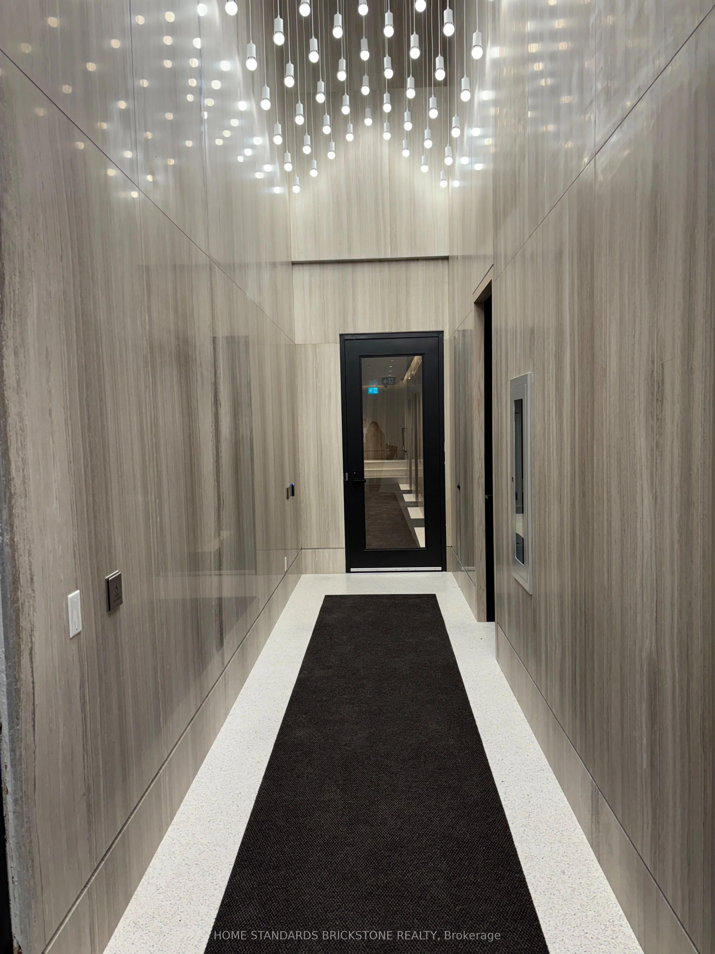 225 Commerce Street 1606, Vaughan, ON L4K 5Z7