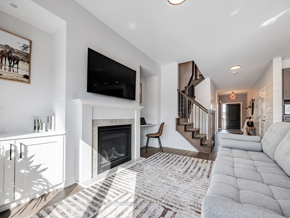 35 GORD MATTHEWS Way, Uxbridge, ON L9P 0E9