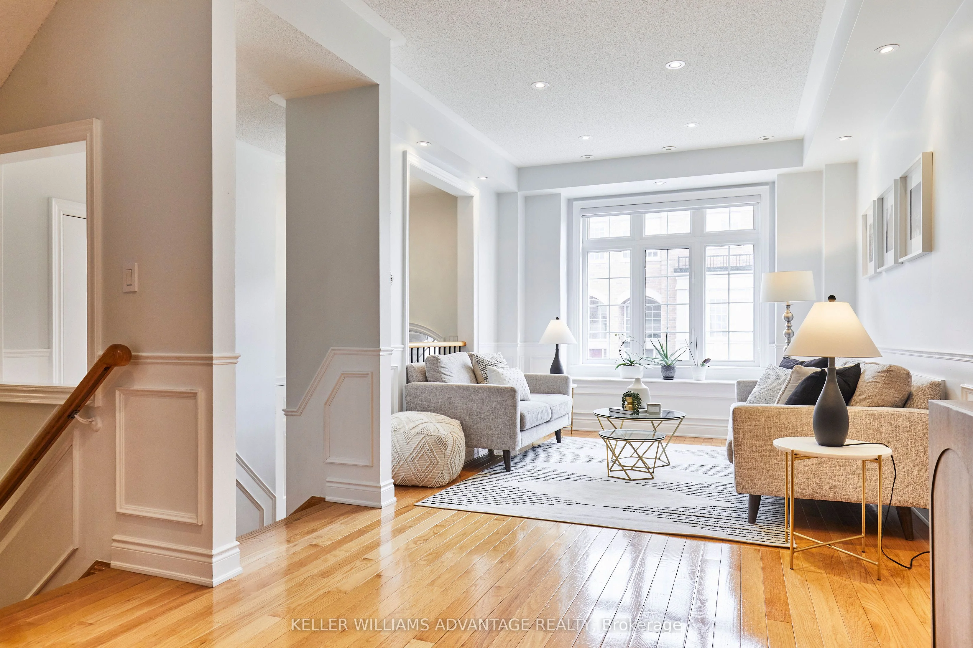 Att/Row/Townhouse in Vaughan